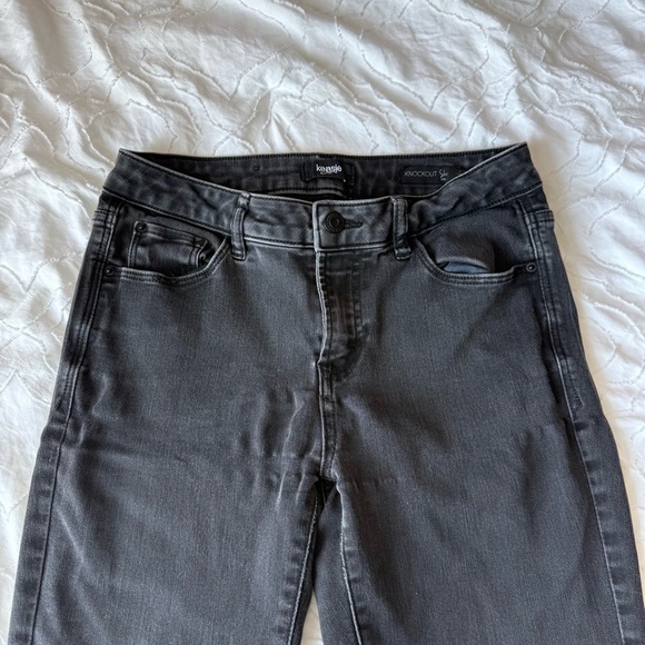 Kensie Knockout Women's Charcoal Grey Black Skinny Leg Jeans Mid Rise Stretchy - Picture 1 of 9